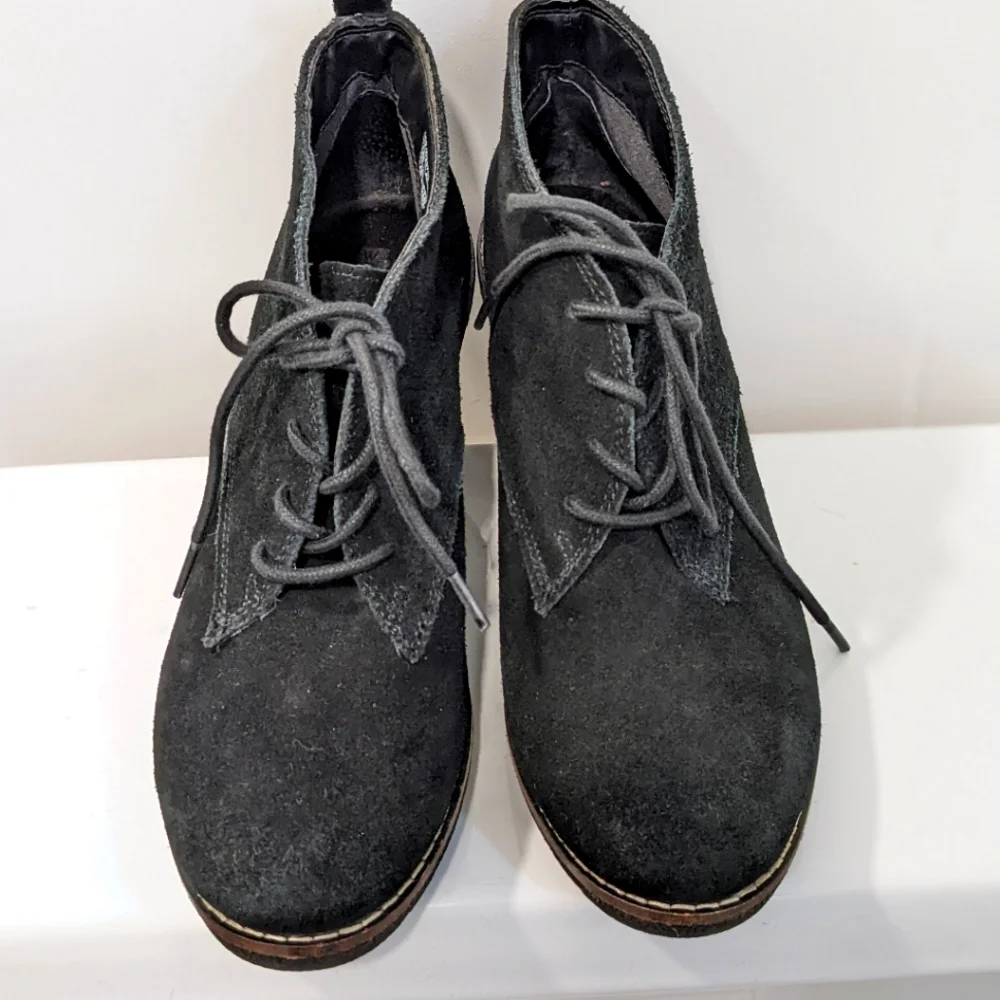 White mountain suede wedges - Picture 11 of 15